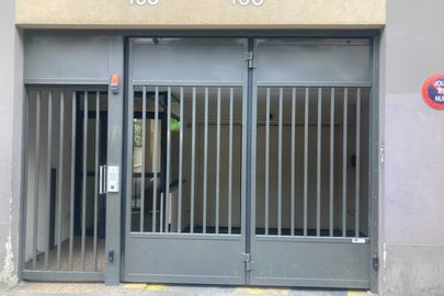 Parking Bibliothèque Oscar Wilde - rue de Ménilmontant - Paris 20