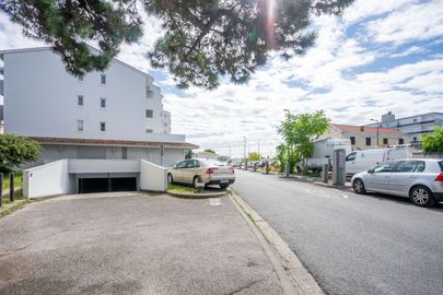 Parking Square Saint Estèphe - la Médoquine - Bordeaux