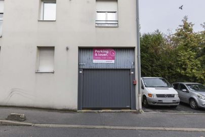 Parking Tramway Mairie de Pierrefitte - rue Lounès Matoub - Pierrefitte sur Seine