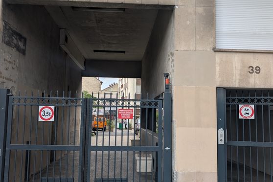 Vignette parking Canal Saint-Martin - rue de la Grange Aux Belles - Paris 10