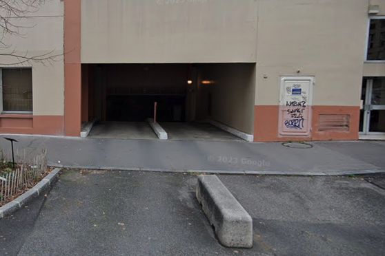 Vignette parking 100 rue Bugeaud - Lyon 6