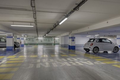 Parking Tramway Jacqueline Auriol - rue d'Estienne d'Orves - Colombes