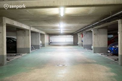 Vignette parking Paris - Parc des Buttes-Chaumont - rue de Meaux