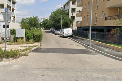 Parking Rue Louis Féraud, 13200 Arles