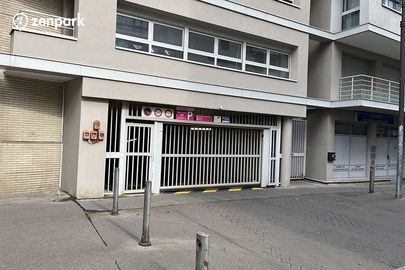 Parking Paris - Grenelle - Tour Eiffel