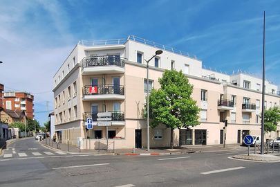 Parking O2 Jardi-Brico Poissy - 40 boulevard Henri Barbusse - Houilles