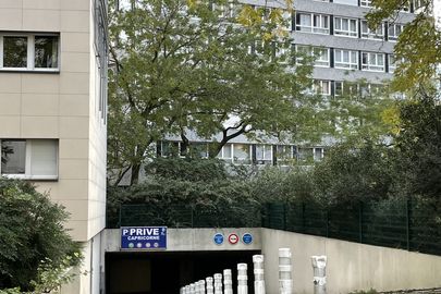 Parking Gare Courbevoie - 7 rue Baudin.