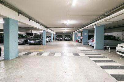 Vignette parking Métro Père Lachaise - rue des Amandiers - Paris 20