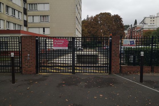 Vignette parking Métro Villejuif-Louis Aragon - avenue de stalingrad