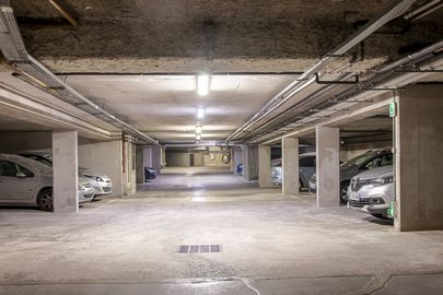 Vignette parking Collège Pierre Mendès France - rue Evariste Galois - Paris 20