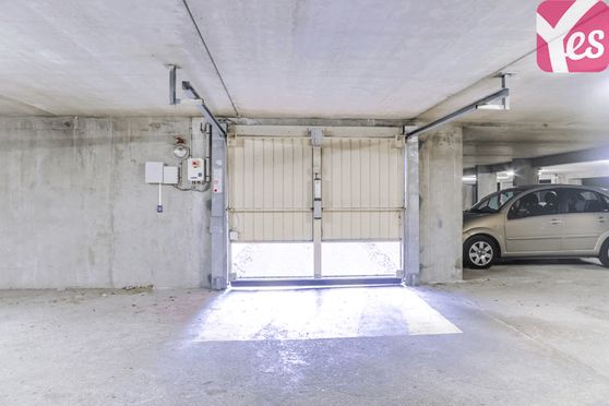 Vignette parking Le Trianon - rue du Commerce - Sotteville lès Rouen