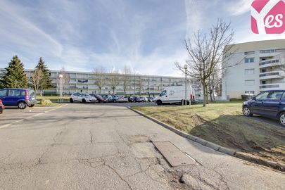 Parking Les pins - Saint-Julien-lès-Metz