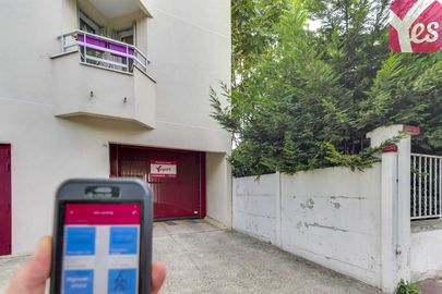 Parking Métro Les Agnettes - rue des Bas - Asnières sur Seine