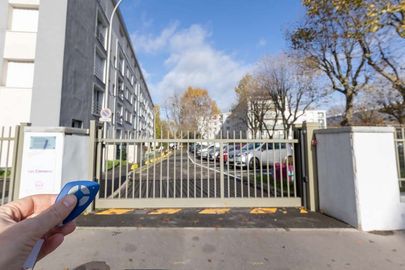 Parking Le Tamanoir - rue H.POINCARE - Asnières sur Seine