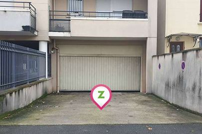 Parking Bagnolet - Cimetière - avenue Pasteur