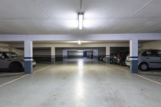 Vignette parking Gare de Montreuil - rue Antoine Richard - Versailles