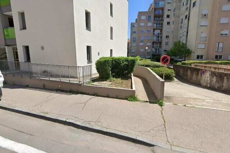 Dijon - Auditorium - Palais de Justice - Parking réservable en ligne - Dijon