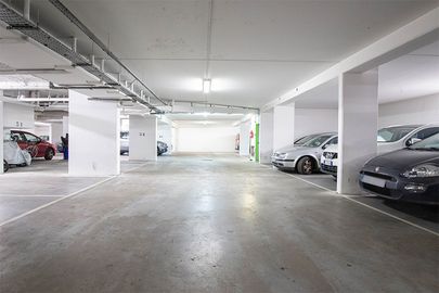 Vignette parking Parc André Citroën - rue du Pic-de-Barrette - Paris 15